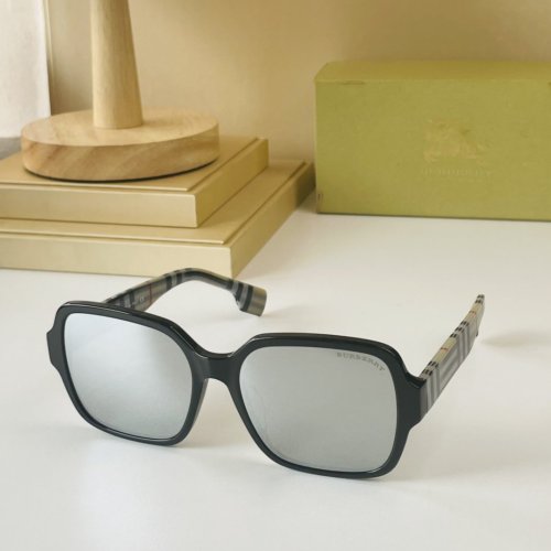 Burberry Sunglasses AAAA-553