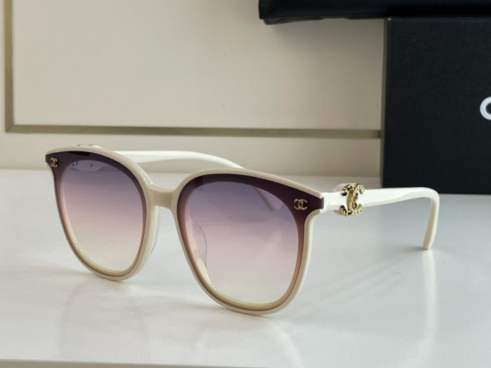 CHNL Sunglasses AAAA-944