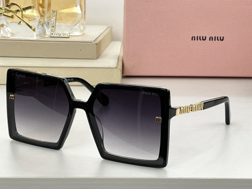 Miu Miu Sunglasses AAAA-005