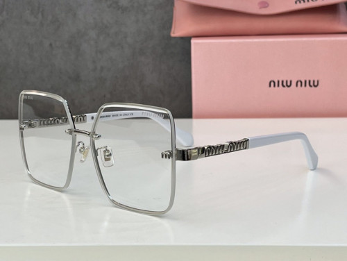 Miu Miu Sunglasses AAAA-210