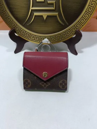 Super Perfect LV Wallet-017
