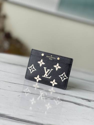 Super Perfect LV Wallet-415