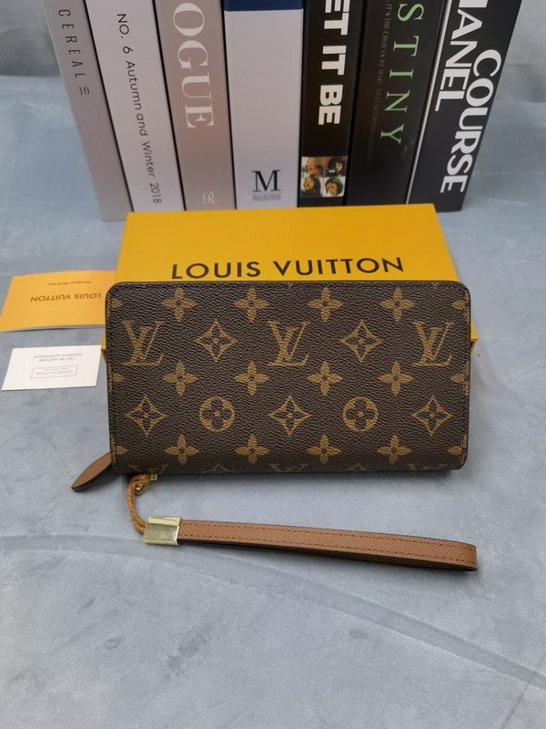 Super Perfect LV Wallet-325