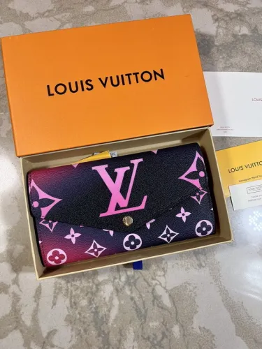 Super Perfect LV Wallet-310