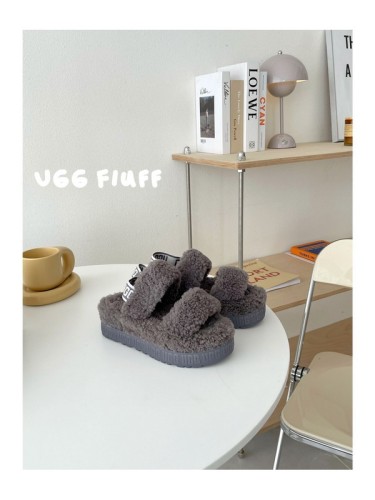 UG Sandals-051
