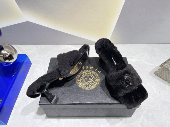 Versace women slippers 1：1 quality-071