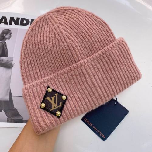 LV beanies AAA-033