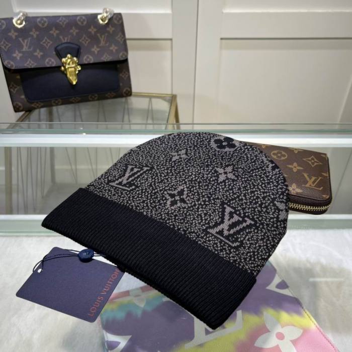 LV beanies AAA-030