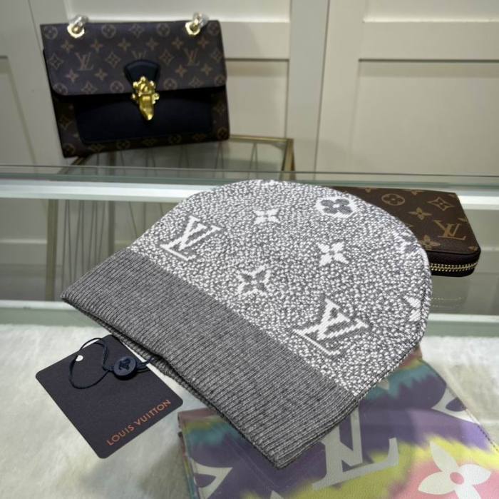 LV beanies AAA-027