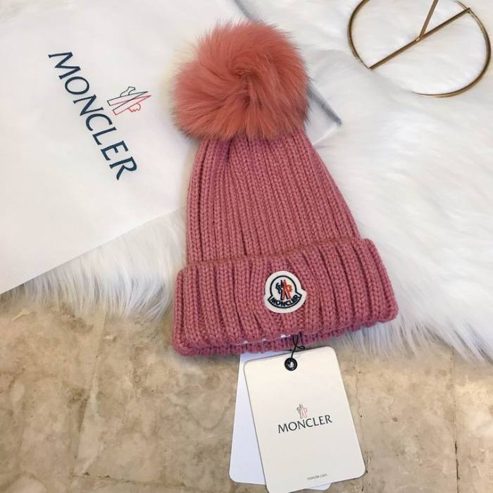 Moncler Beanies-171