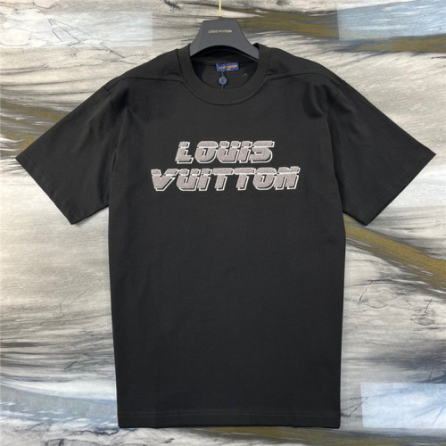 LV Shirt High End Quality-670