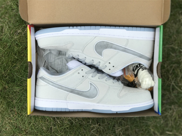 Authentic Concepts x Nike SB Dunk Low White Lobster”