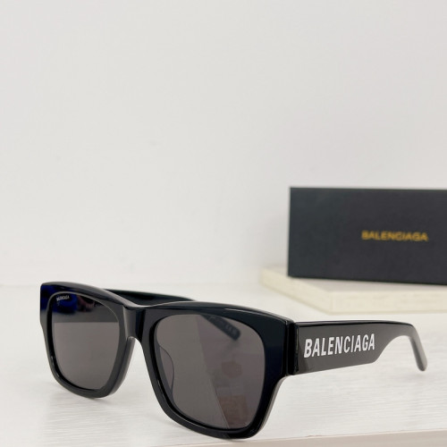 B Sunglasses AAAA-520