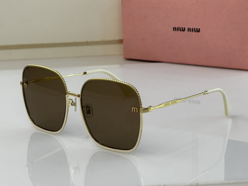 Miu Miu Sunglasses AAAA-421