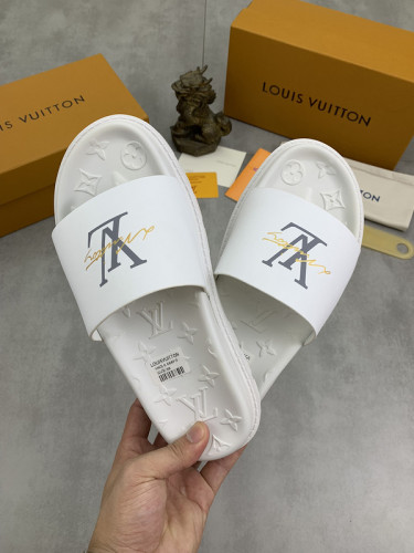 LV men slippers AAA-1161