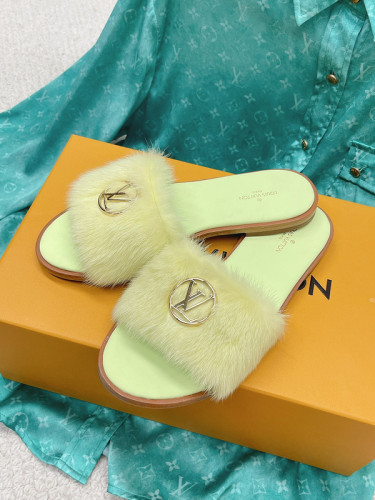 LV women Sandals 1：1 Quality-581