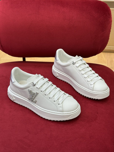 LV Women Shoes 1：1 Quality-907