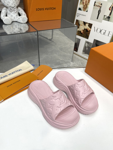 LV women Sandals 1：1 Quality-582