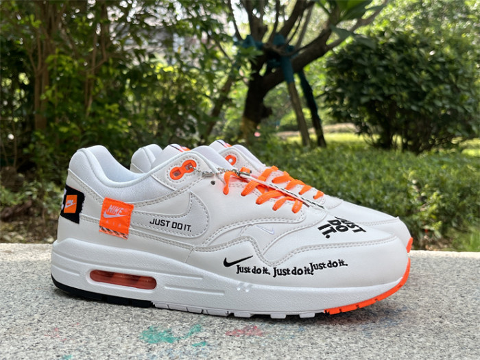 Authentic Nike Air Max 1“Just do it ”