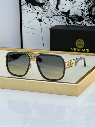 Versace Sunglasses AAAA-2221