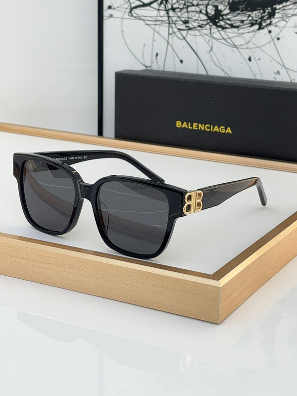 B Sunglasses AAAA-821