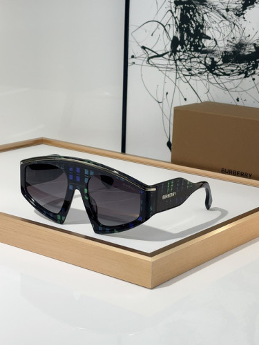 Burberry Sunglasses AAAA-2408