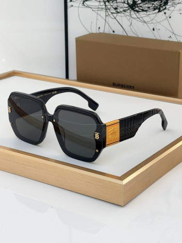 Burberry Sunglasses AAAA-2466