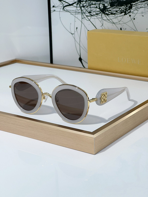 Loewe Sunglasses AAAA-345