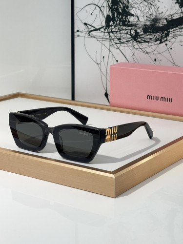 Miu Miu Sunglasses AAAA-810
