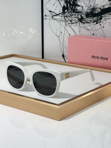 Miu Miu Sunglasses AAAA-823