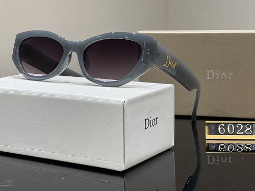 Dior Sunglasses AAA-680