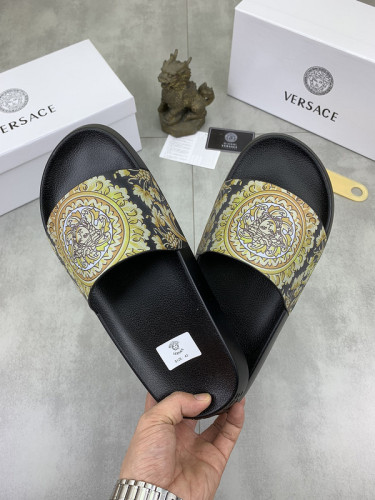 Versace men slippers AAA-300