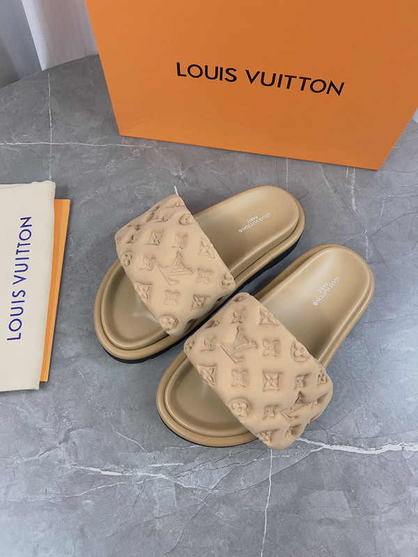 LV women Sandals 1：1 Quality-742