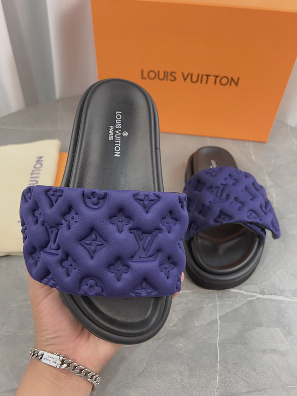 LV women Sandals 1：1 Quality-745