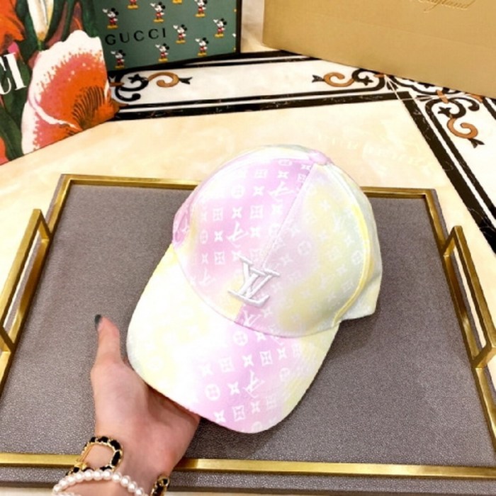 LV Hats AAA-084