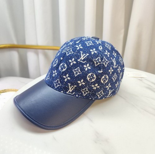 LV Hats AAA-476