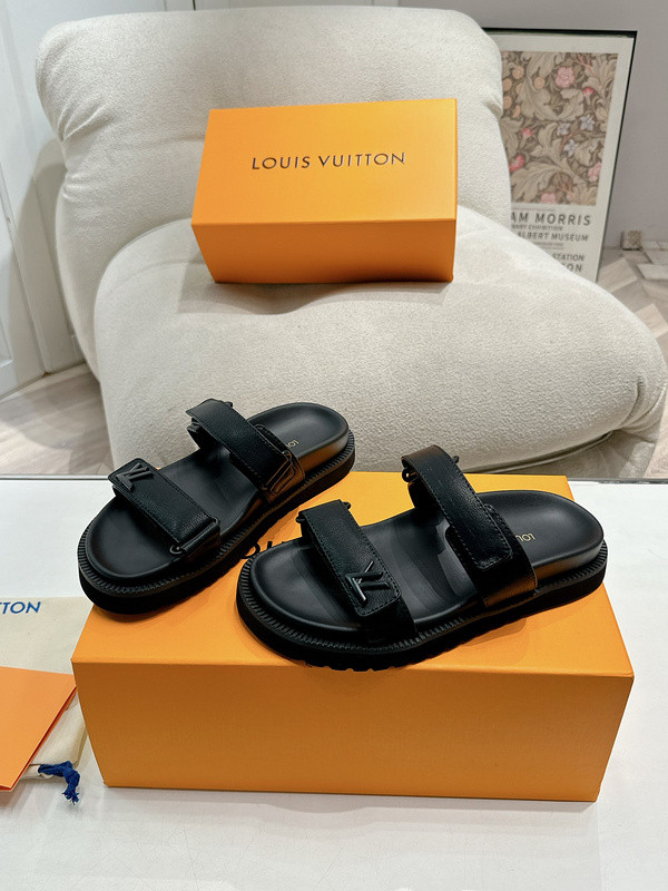 LV women Sandals 1：1 Quality-772