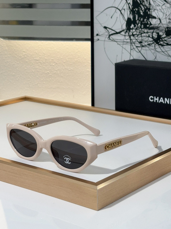 CHNL Sunglasses AAAA-4067