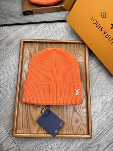 LV Hats AAA-1044