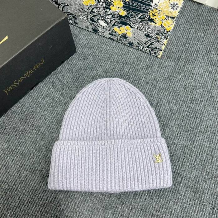 LV Hats AAA-1070