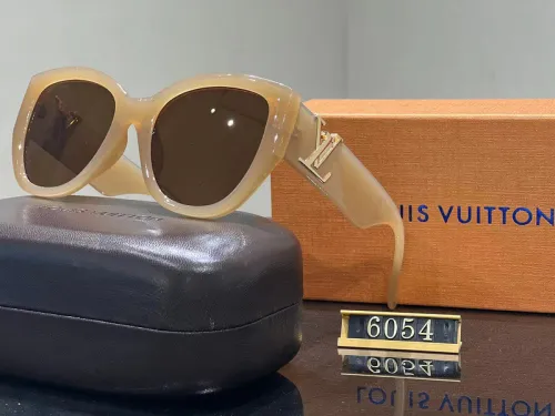 LV Sunglasses AAA-437
