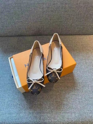 LV Women Shoes 1：1 Quality-804