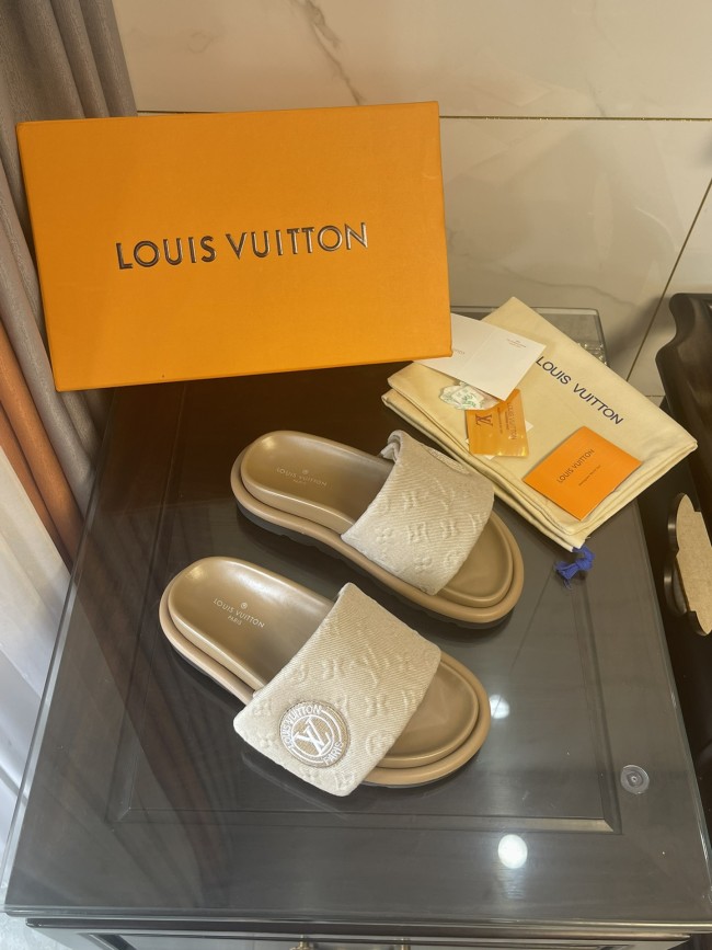 LV women Sandals 1：1 Quality-441