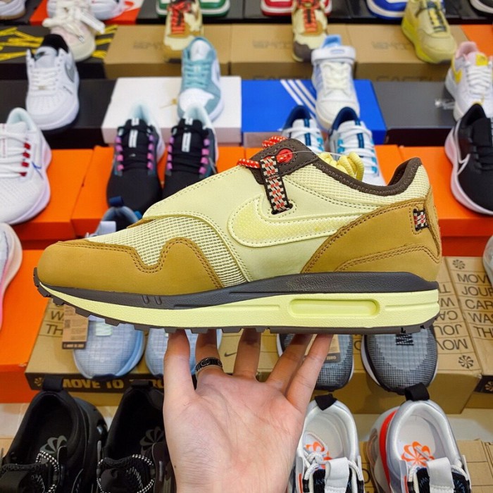 Authentic Travis Scott x Nike Air Max 1 Wheat