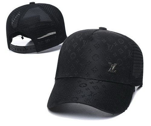LV Hats-109