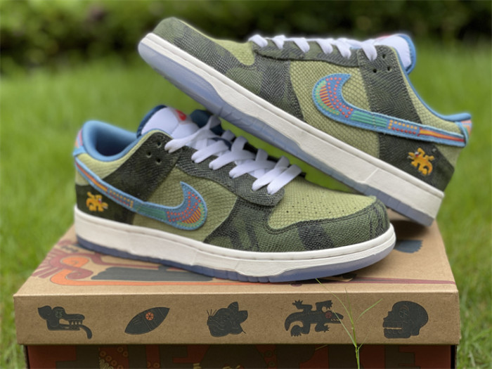 Authentic Nike Dunk Low Siempre Familia