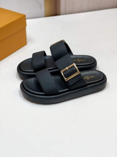 LV Sandals 1：1 Quality-494