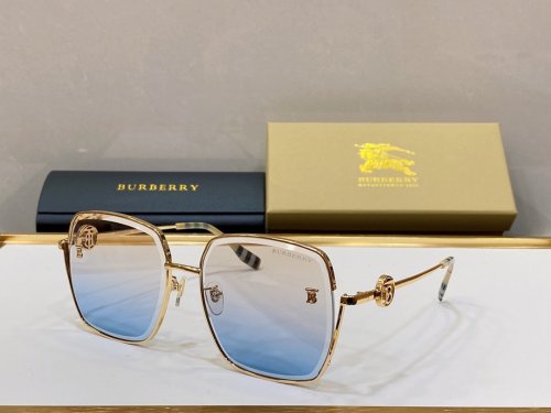 Burberry Sunglasses AAAA-520