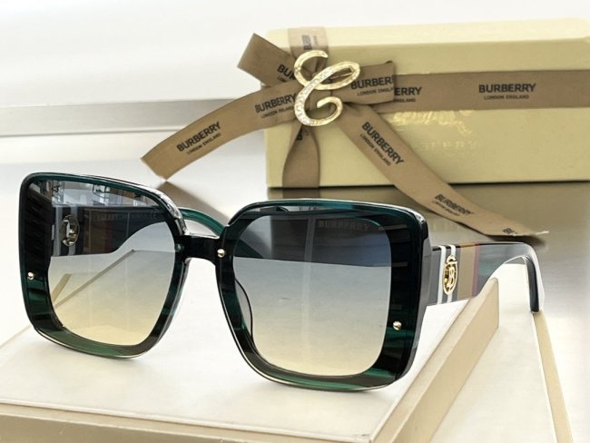 Burberry Sunglasses AAAA-272