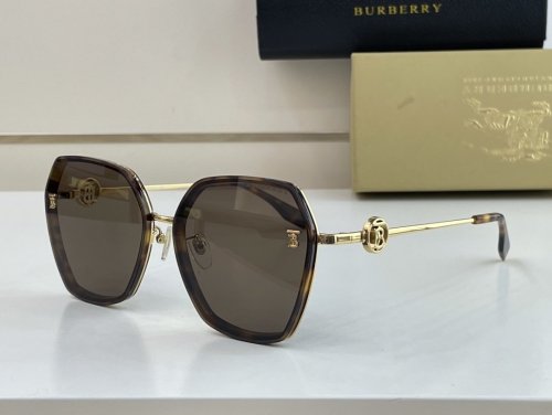 Burberry Sunglasses AAAA-736